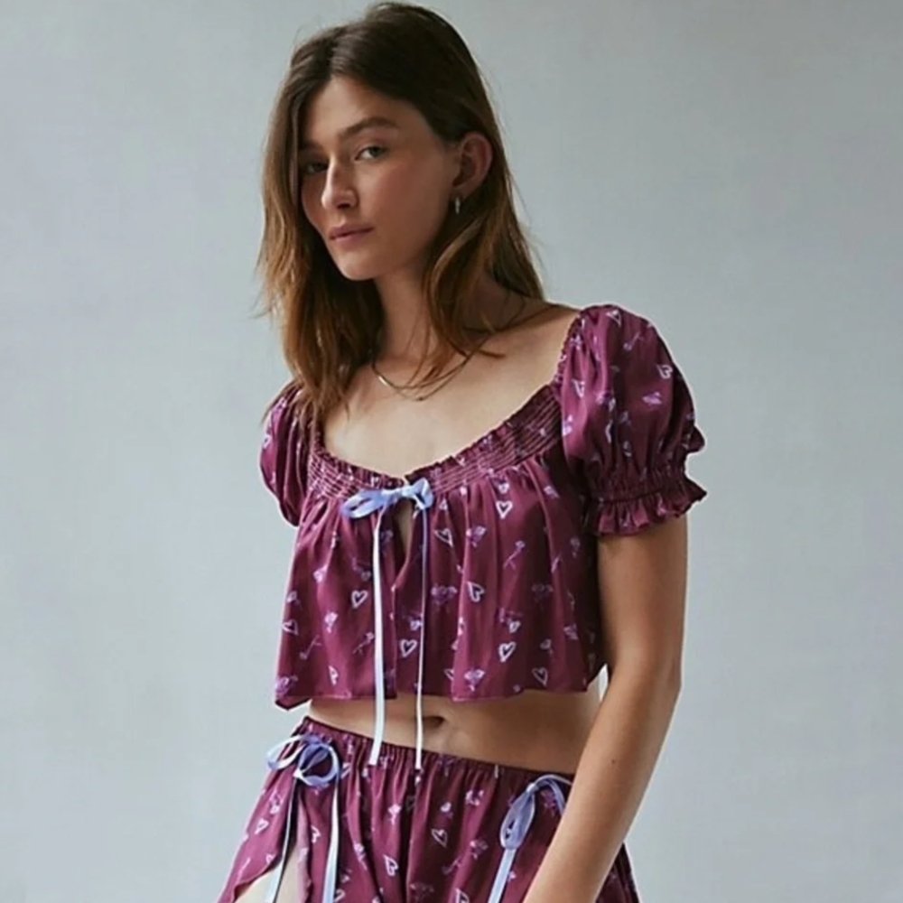 Urban Outfitters Rose Mauve Heart-Print Puff Sleeve Crop Top